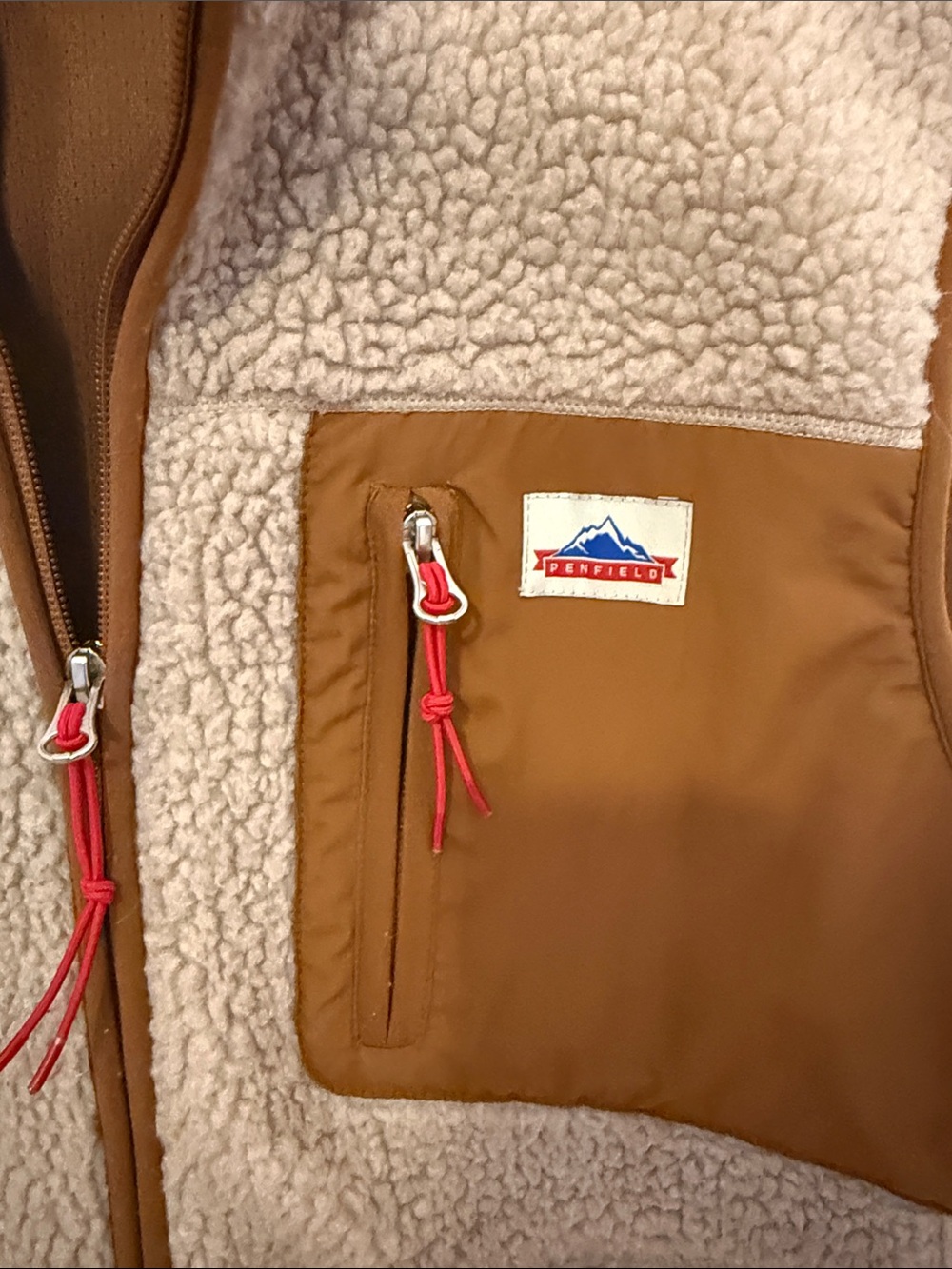 Madewell Penfield Beige Sherpa Fleece Vest with Brown Chest Pocket - Picture 3 of 6